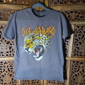 Def Leppard Graphic T-Shirt